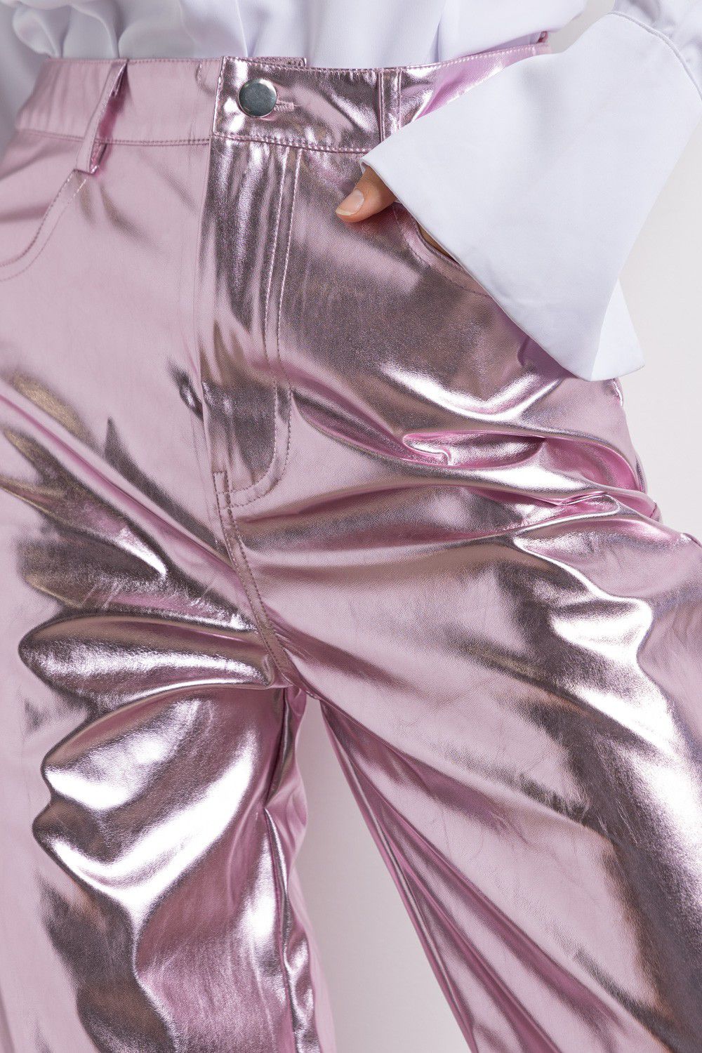 Pantalón metálico