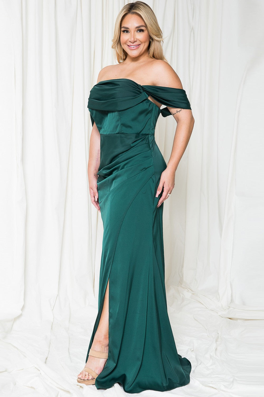 Vestido a los hombros