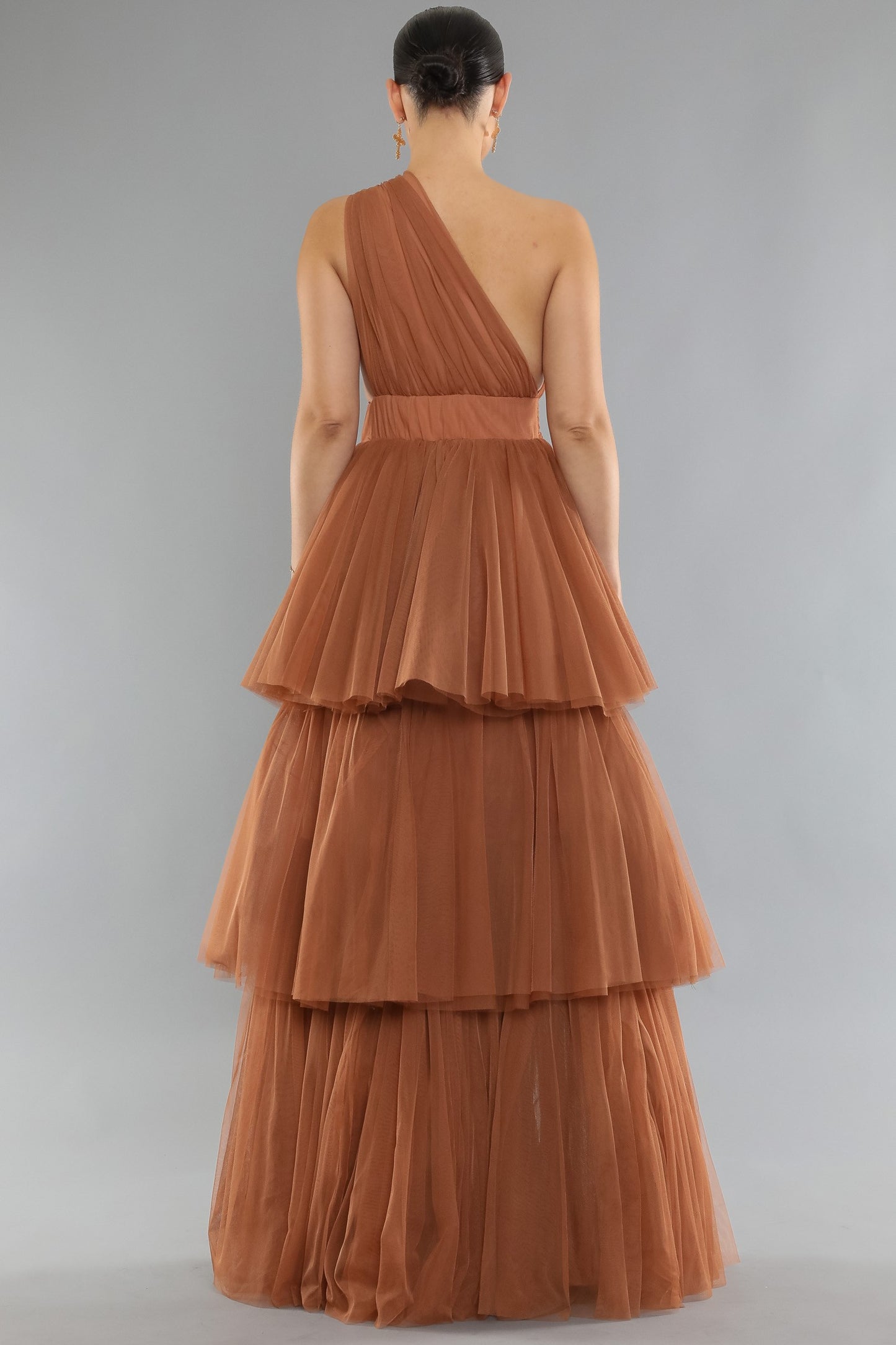 Vestido un hombro tul