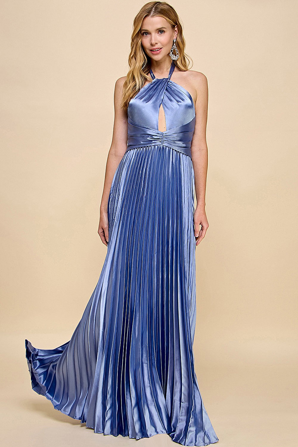 Vestido halter plisado