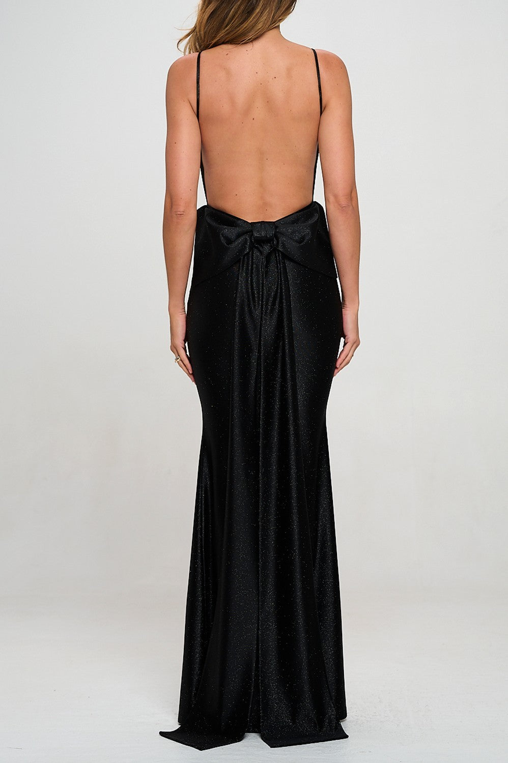 Vestido brillos sin espalda