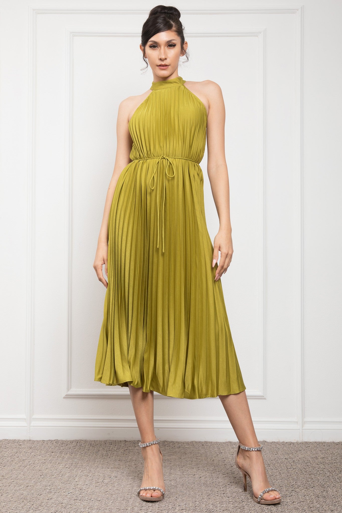 Vestido halter plisado