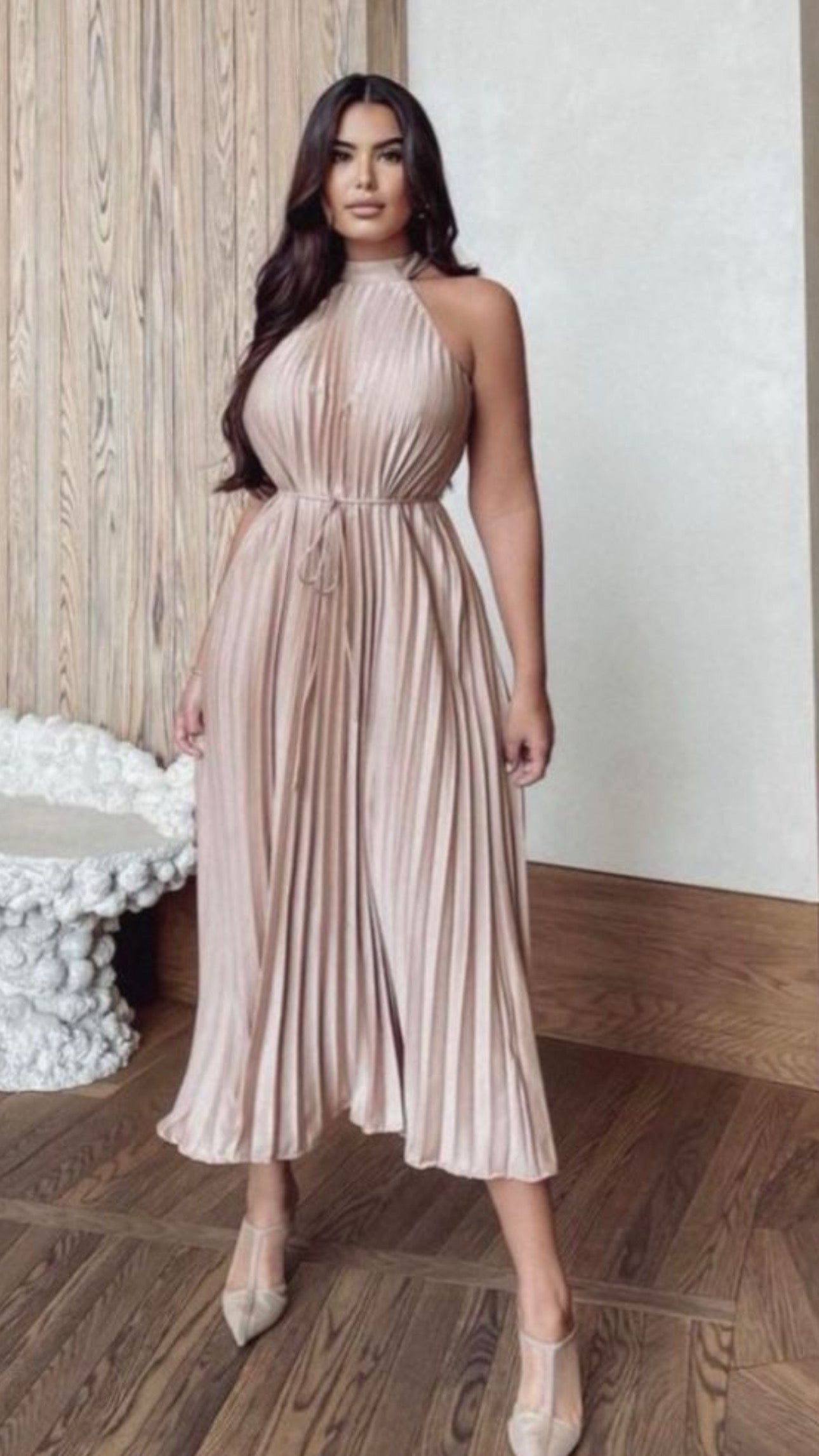 Vestido halter plisado